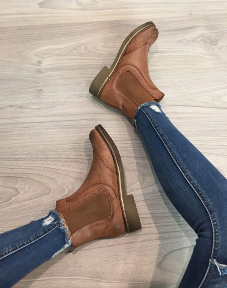 Chelsea boots camel