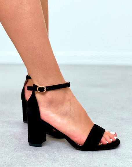 Sandales noires  talon  ruban aztque