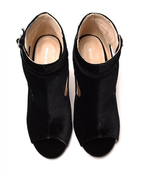 Sandales noires  talons ajoures en velours
