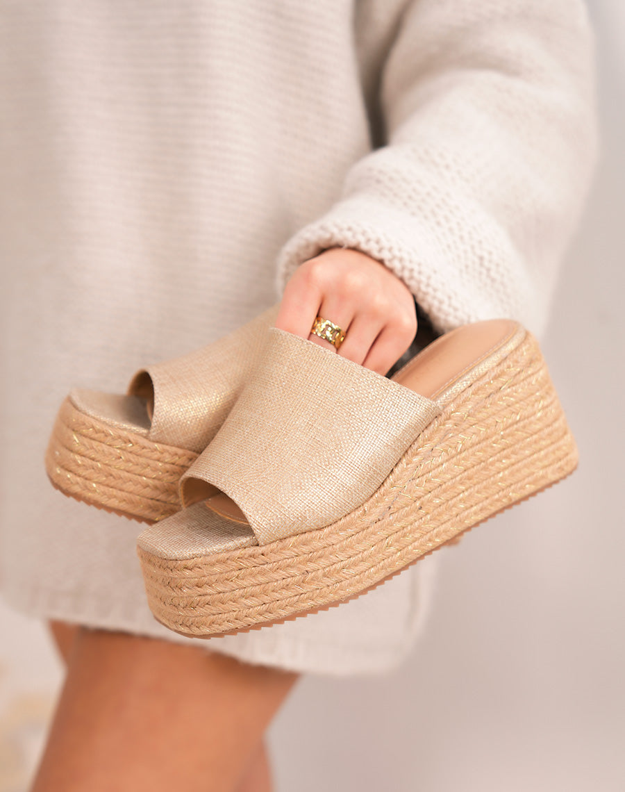 Women's sandals FINDLAY Beige and gilded upset with woven bridle and embroidered heel