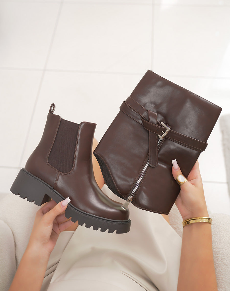 Bottines Chelsea marron fourrées – Tige amovible avec lanières et boucle argentée