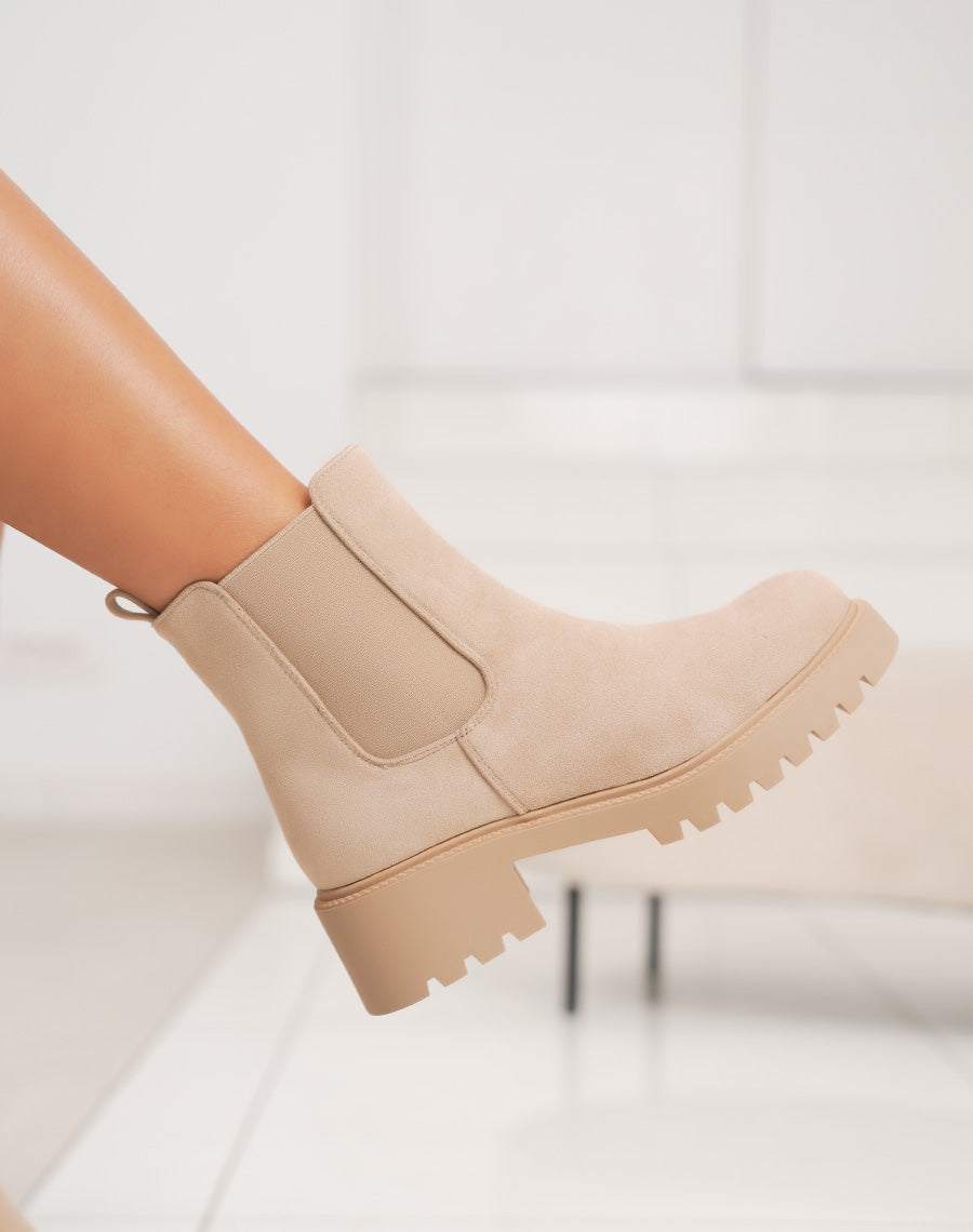 Bottines Chelsea beige fourrées – Tige amovible avec lanières et boucle dorée