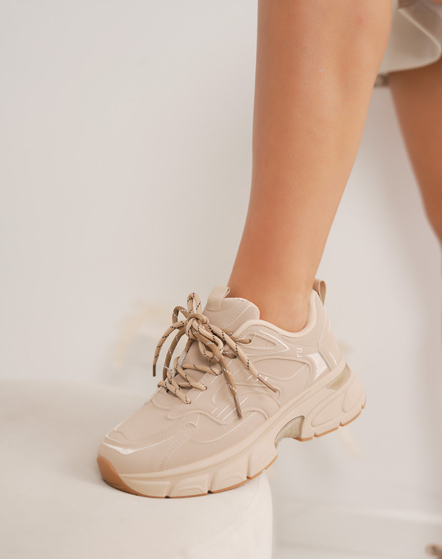 Baskets beige femme – Semelle épaisse – Lacets bicolores – Style chunky tendance