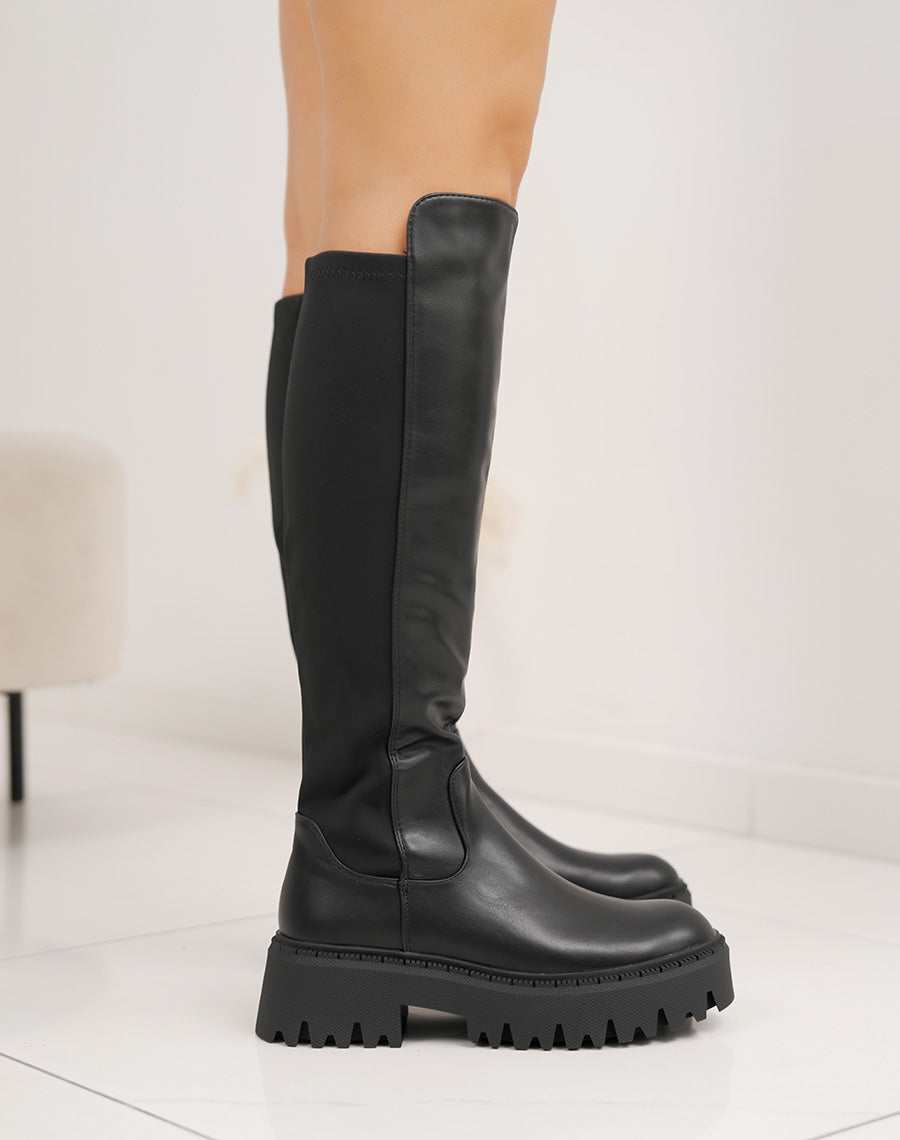 Bottes noires bi-matière à semelle épaisse crantée