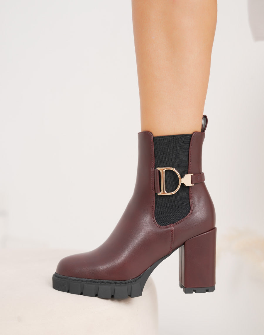 Bottines femme bordeaux style Chelsea à talons hauts avec détail doré et semelle crantée