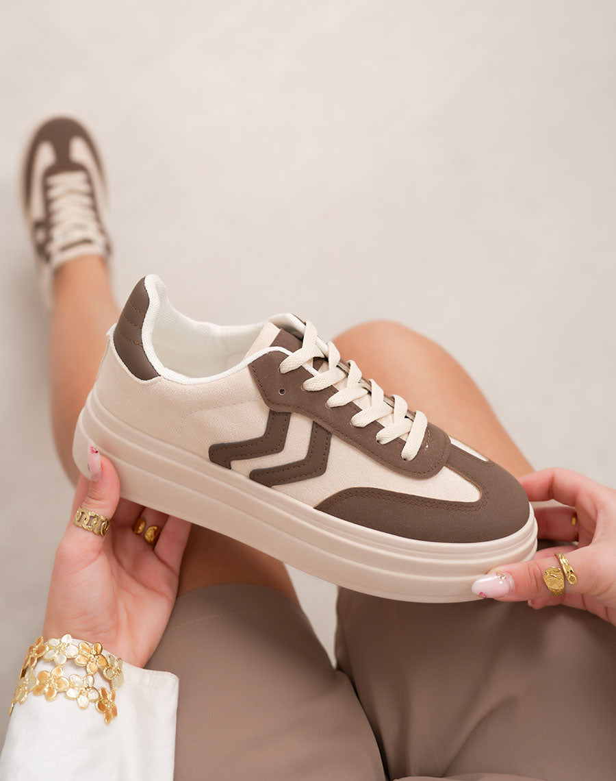 Basket femme marron tendance à plateforme épaisse et lacets contrastés