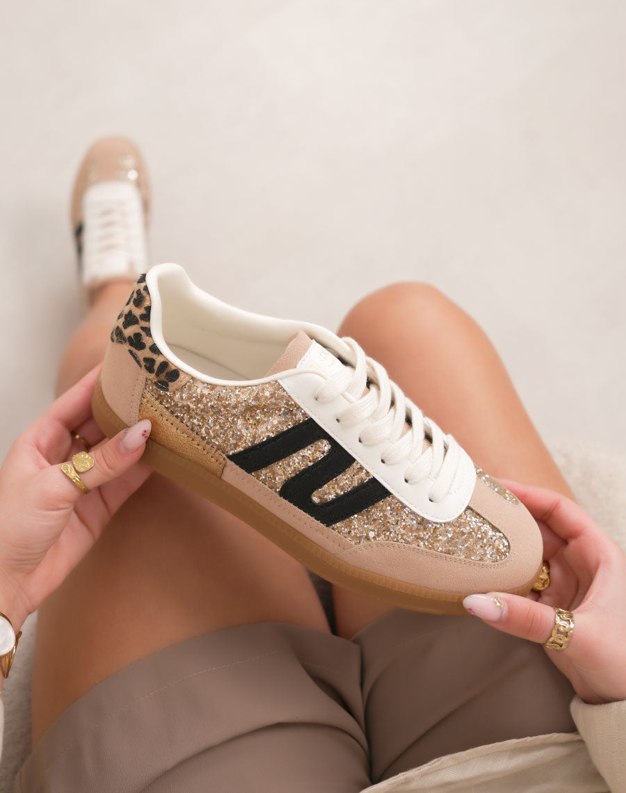 Basket femme beige tendance à paillettes avec bandes noires et lacets