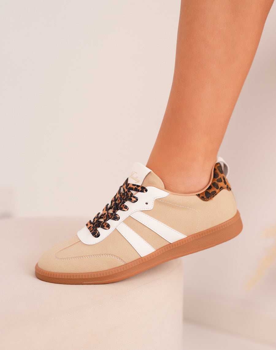 Baskets femme FINDLAY beige à lacets léopard et détails rayés tendance