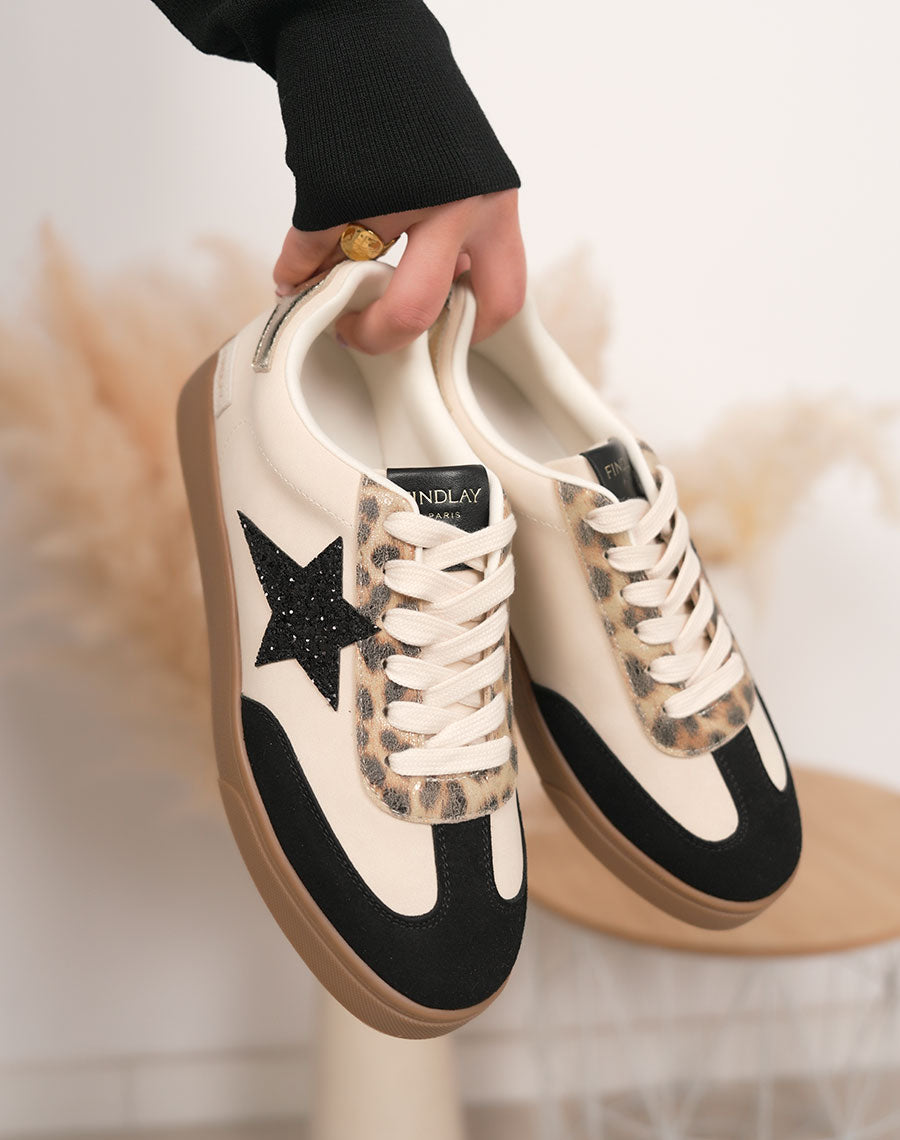 Basket femme noire et beige tendance à plateforme avec étoile pailletée et détail léopard