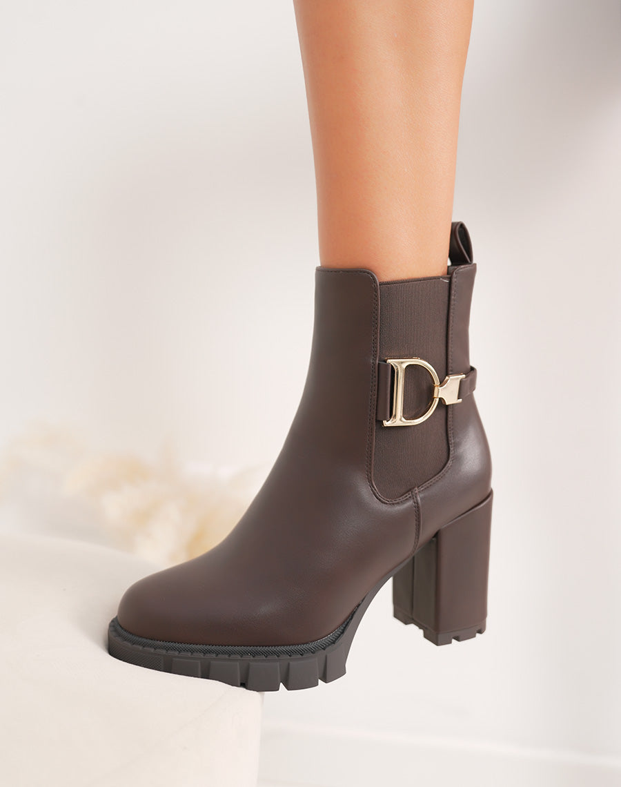 Bottines femme marron élégantes à talon haut avec détail doré