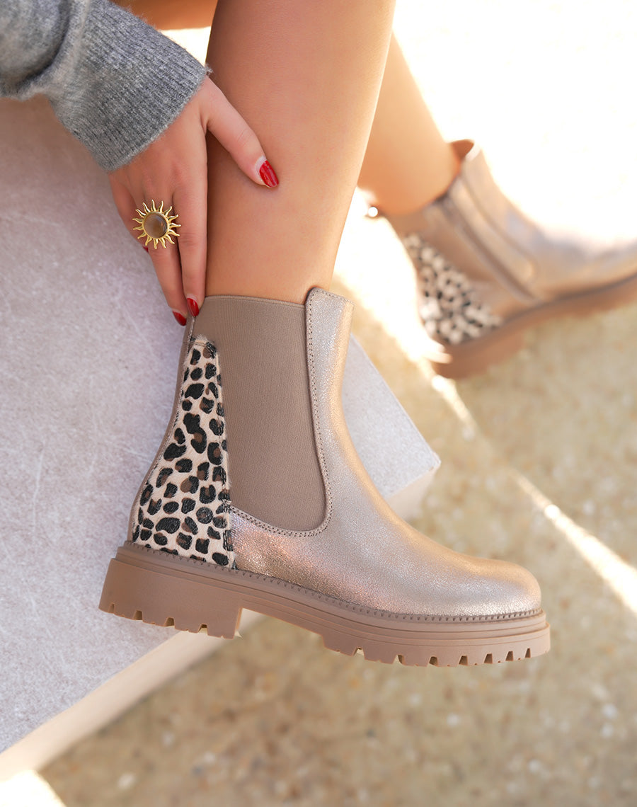 Bottines Chelsea taupe irisées à imprimé léopard