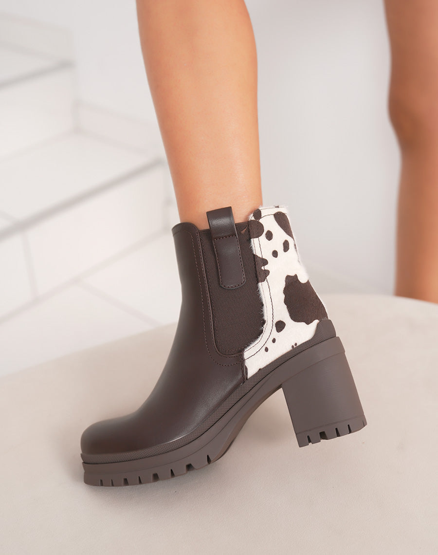 Bottines femme marron élégantes style chelsea à plateforme crantée et détail vachette