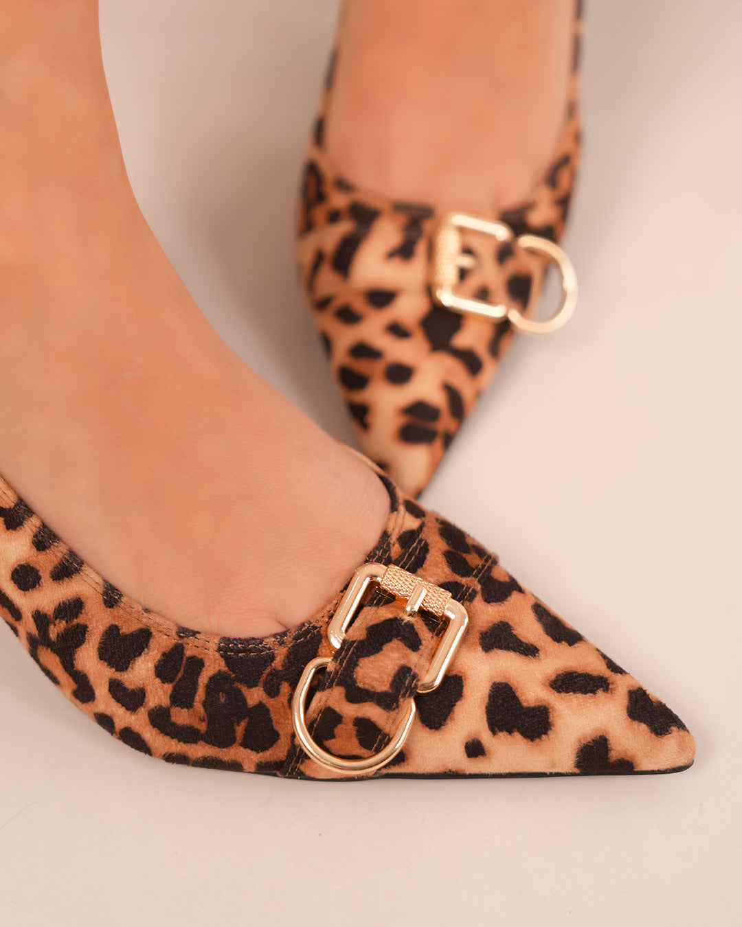 Escarpins femme à motif léopard – Tendance et audace