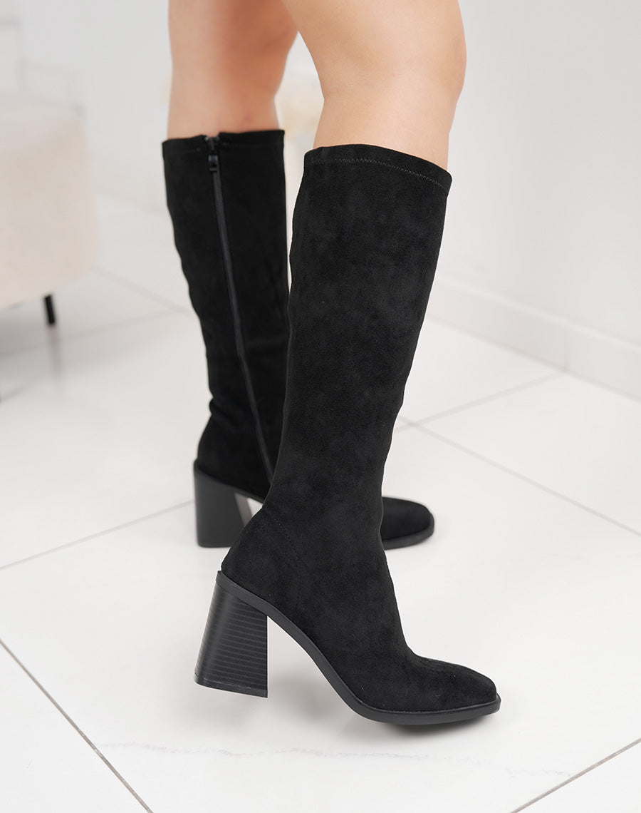 Bottes noires en suédine effet chaussette à talon et bout carré