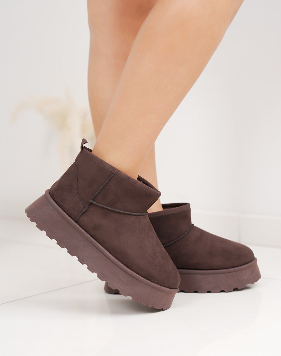 Bottines basses en suédine marron à plateforme fourrées