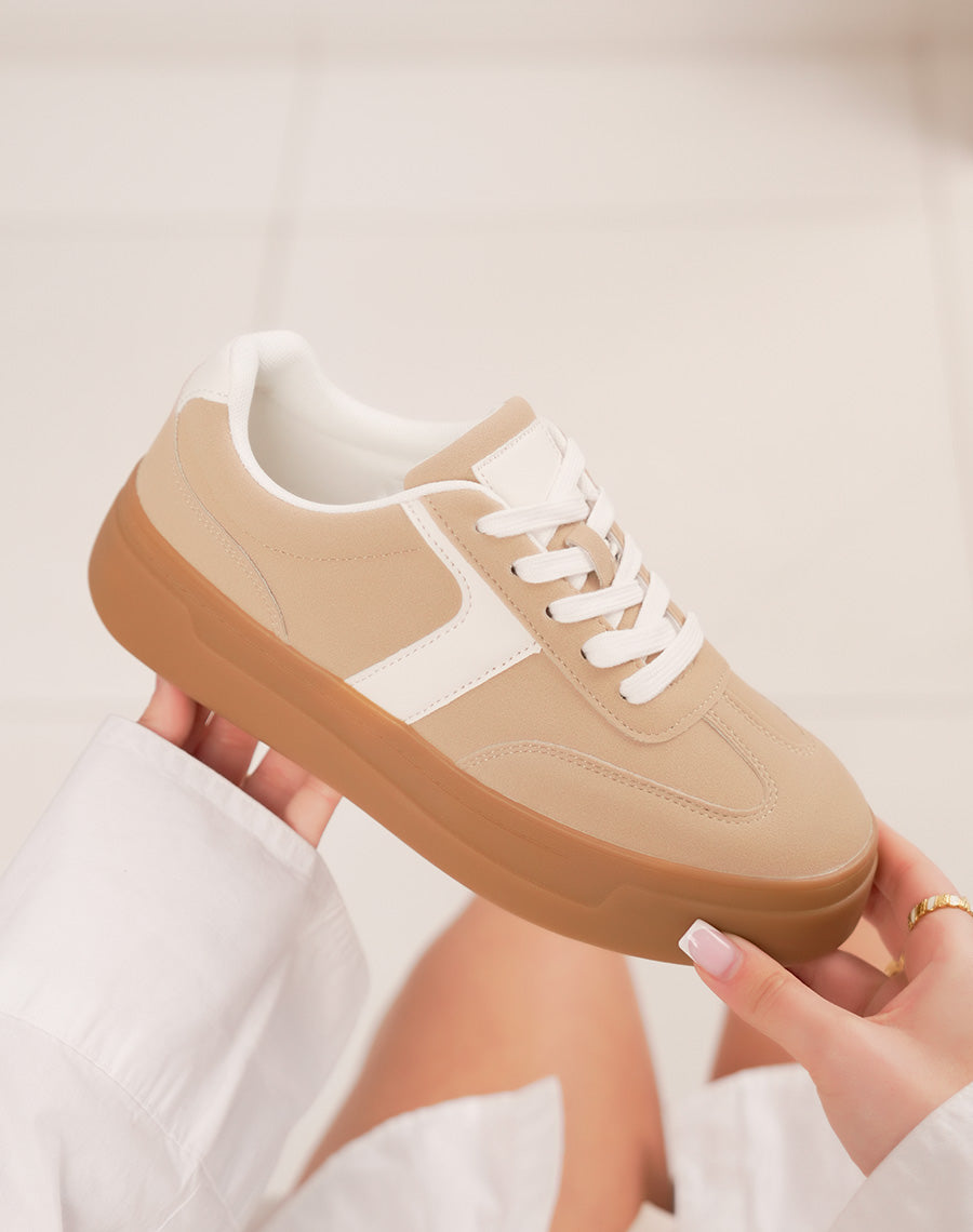 Basket femme beige foncé en peau de pêche à triple plate-forme marron tendance