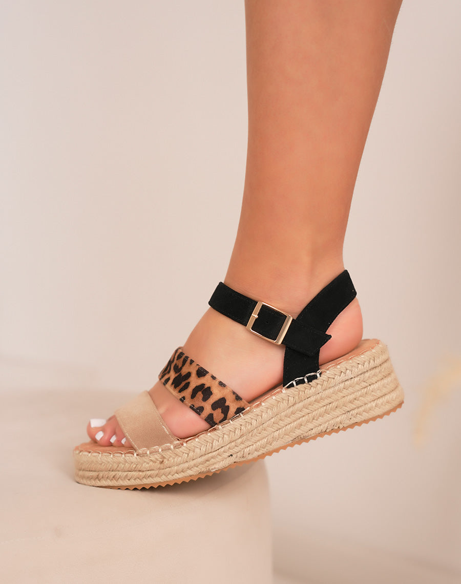 Sandales femme compensées multibrides en suédine noire, beige et léopard