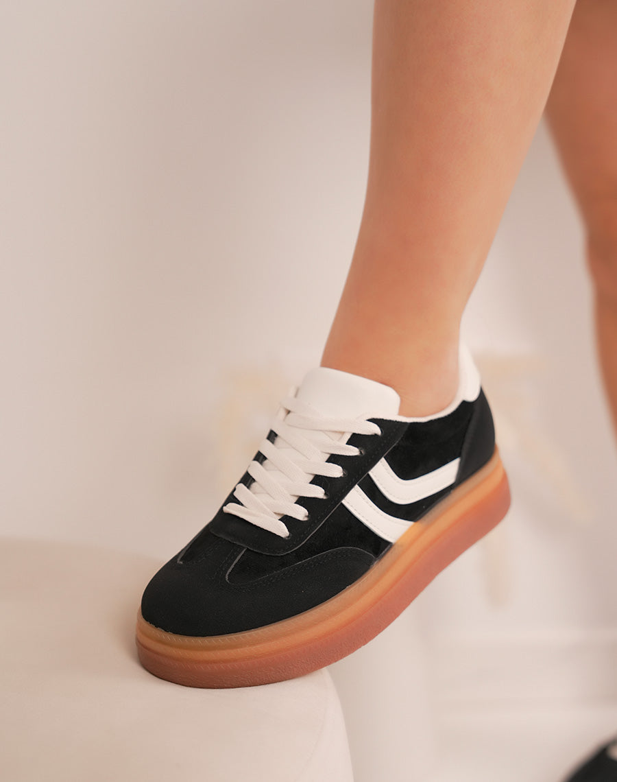 Baskets femme noires en suédine à plateforme écrue tendance et semelle marron