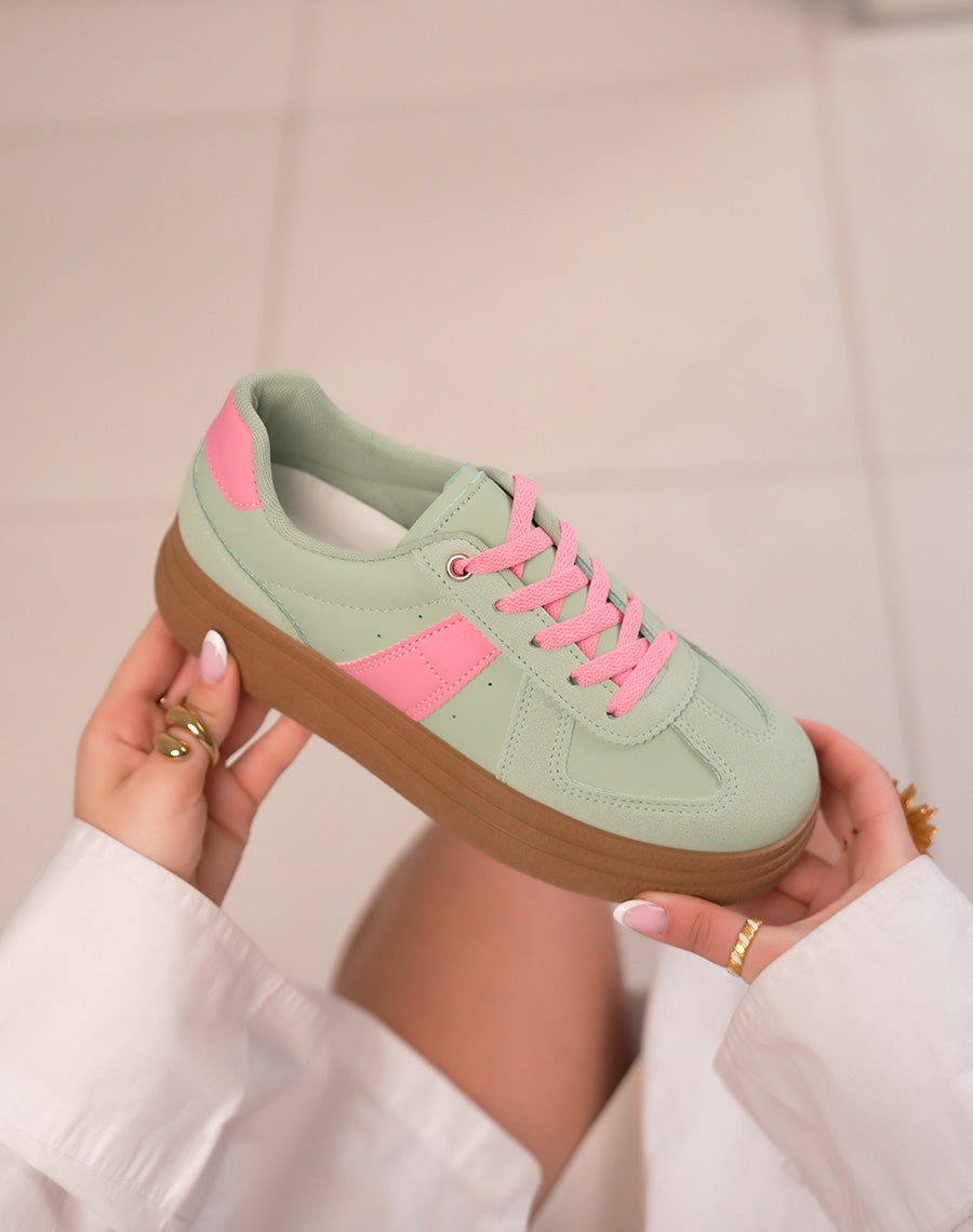 Baskets femme vertes tendance à triple plate-forme camel et détails rose pastel