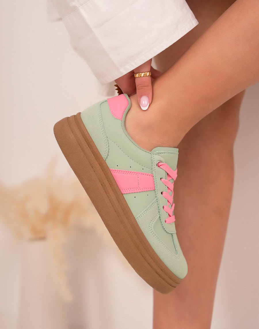 Baskets femme vertes tendance à triple plate-forme camel et détails rose pastel