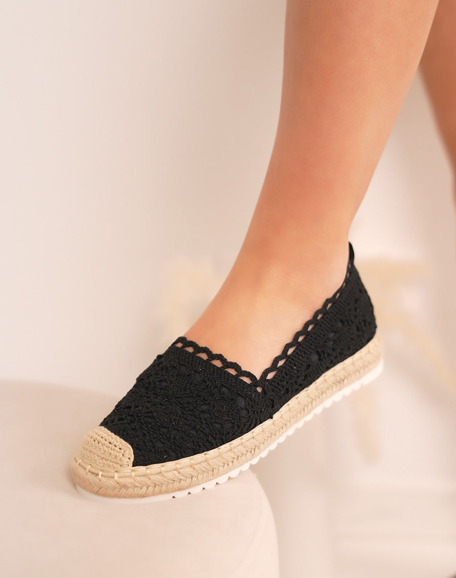 Espadrilles femme noires élégantes en dentelle avec semelle en jute tressée