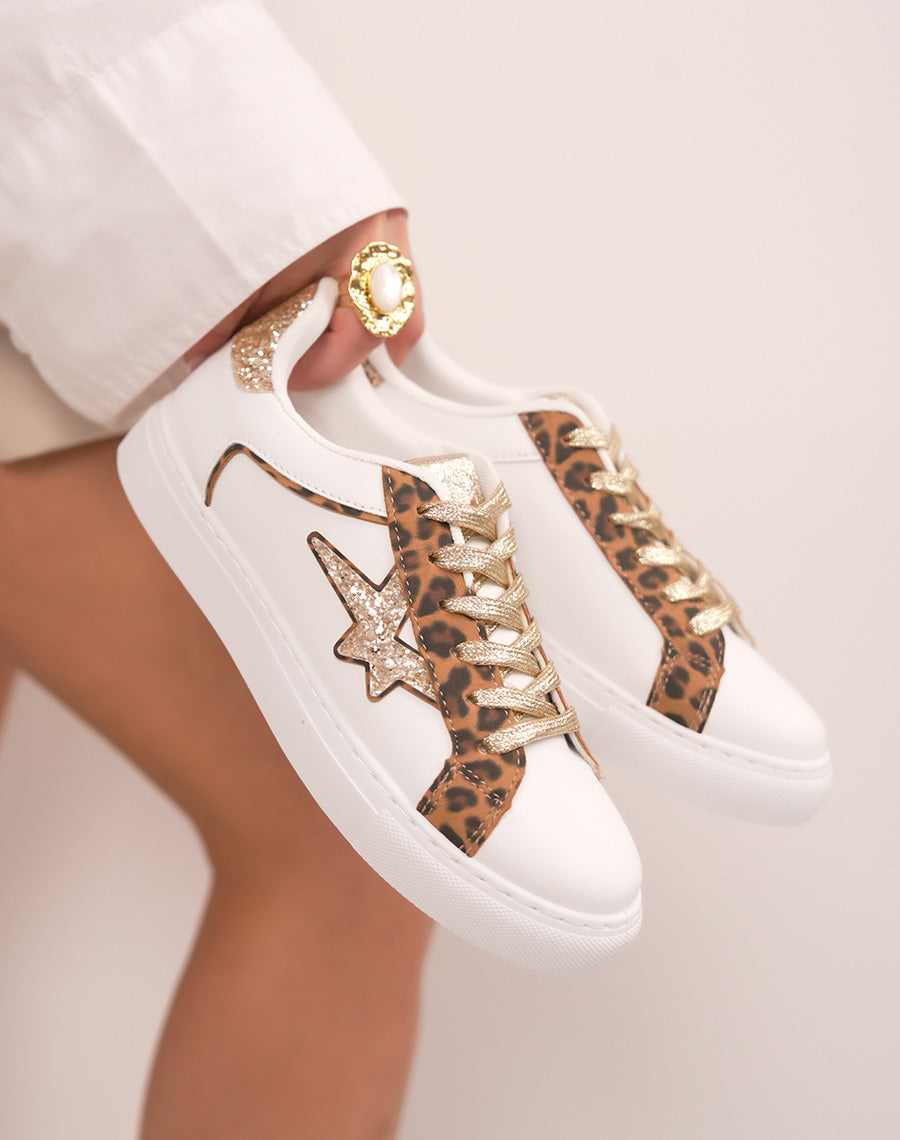 Baskets femme blanches tendance à paillettes dorées et détails léopard