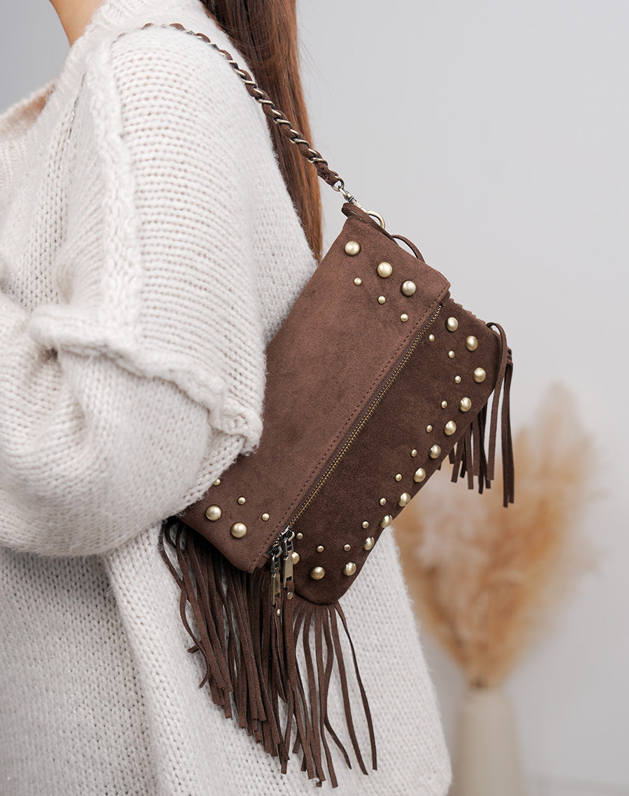 Sac pochette femme marron en suédine élégante avec franges et perles dorées