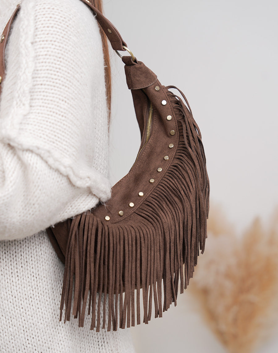 Sac besace femme marron en suédine à franges avec clous dorés vintage