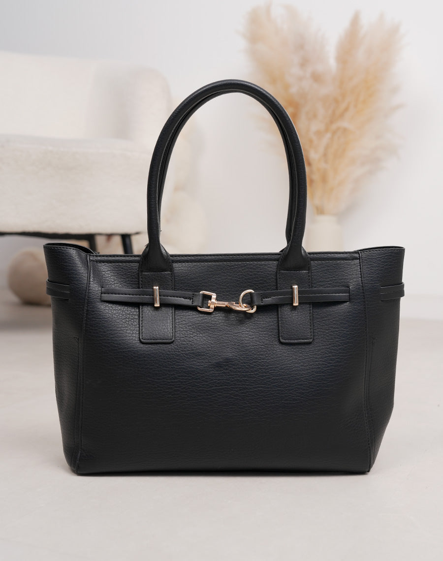 Sac noir effet grain avec sangle décorative et détail doré