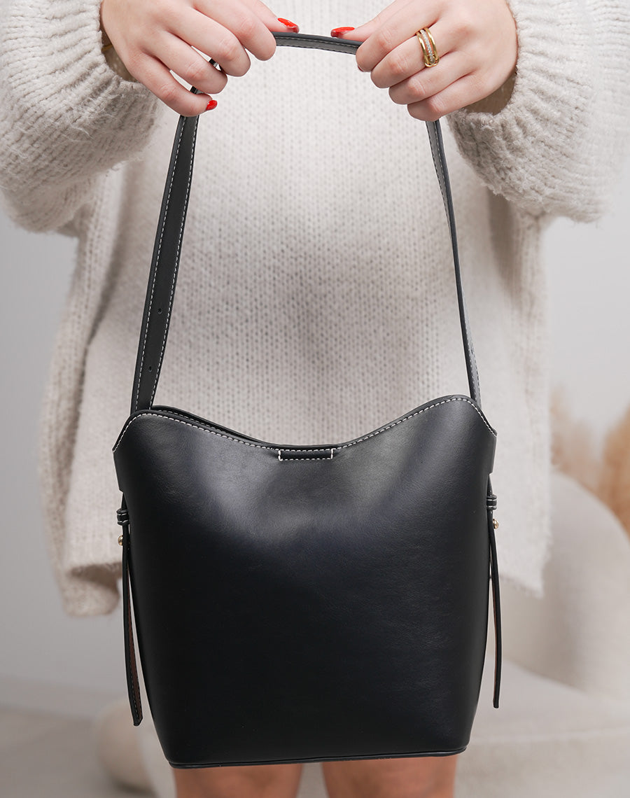 Sac seau noir avec pochette léopard intégrée