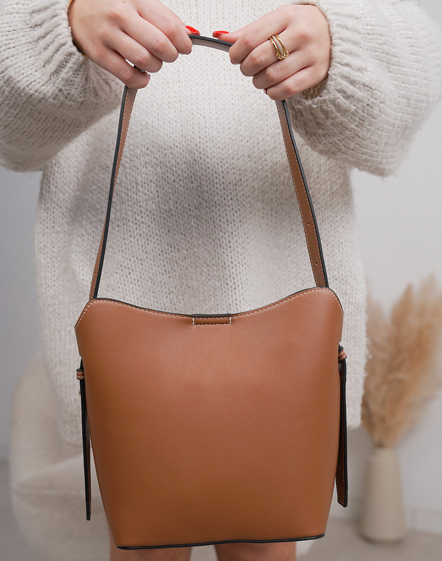 Sac seau camel avec pochette léopard intégrée