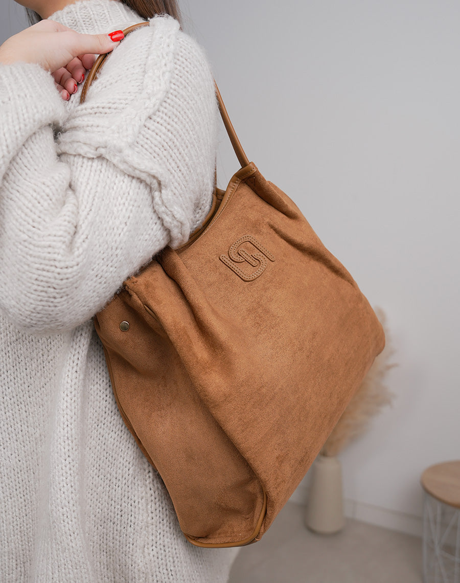 Sac camel en suédine avec détail en similicuir