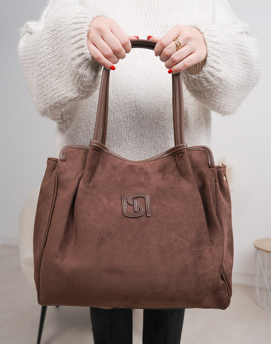 Sac marron en suédine avec détail en similicuir