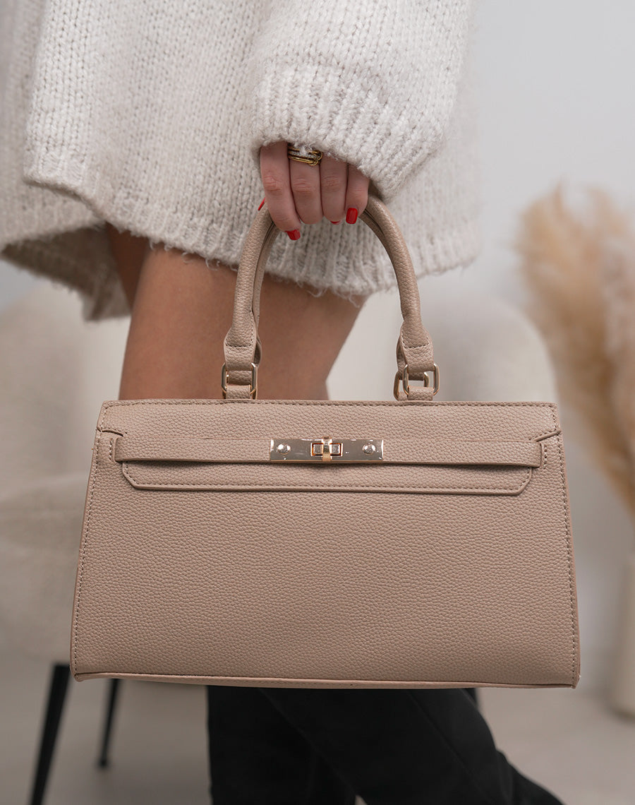 Sac beige foncé en similicuir grainé à fermoir doré