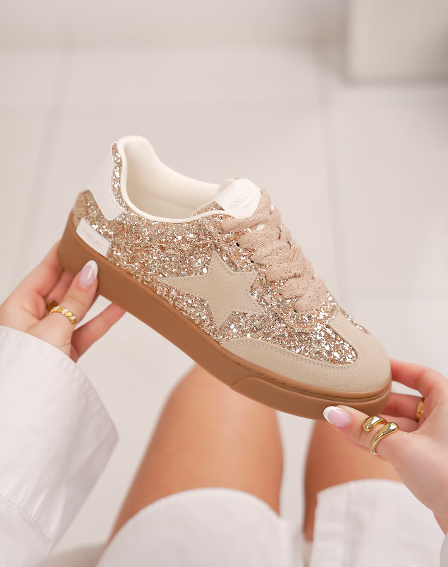 Baskets femme dorées pailletées en suédine beige tendance avec motif étoile