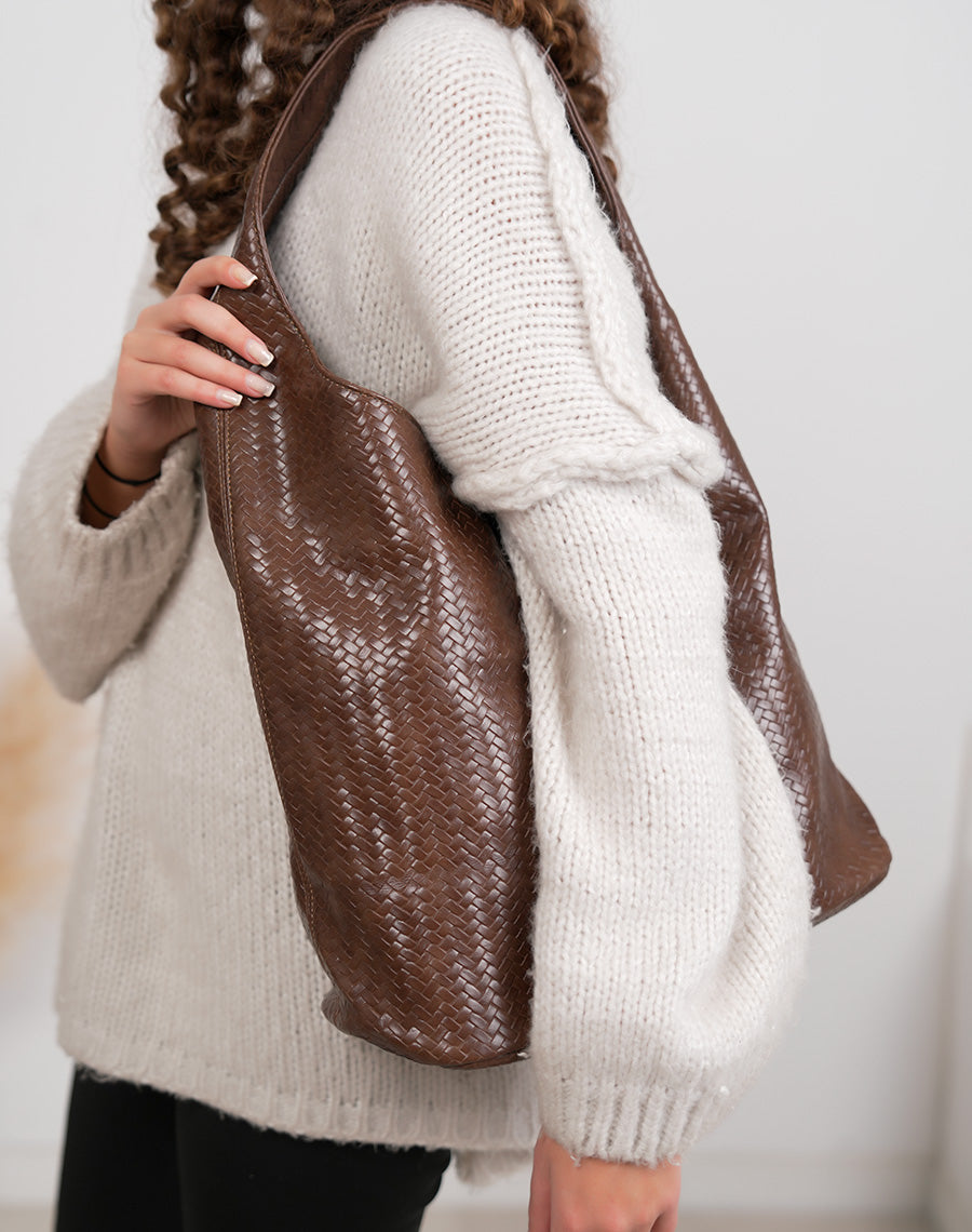 Grand sac besace femme marron tressé brillant avec compartiment zippé pratique