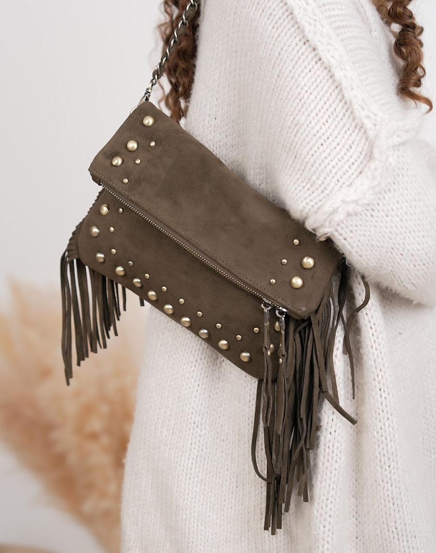 Sac pochette femme kaki en suédine à franges avec perles dorées effet vieilli