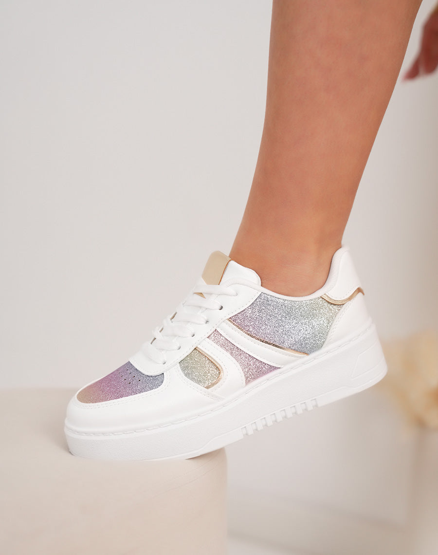 Basket femme blanche tendance avec paillettes multicolores et bandes latérales