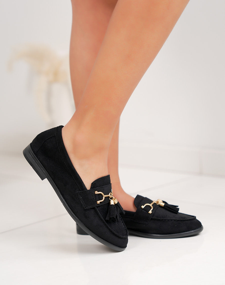 Mocassin femme noir en suédine élégant avec franges et détail doré chic