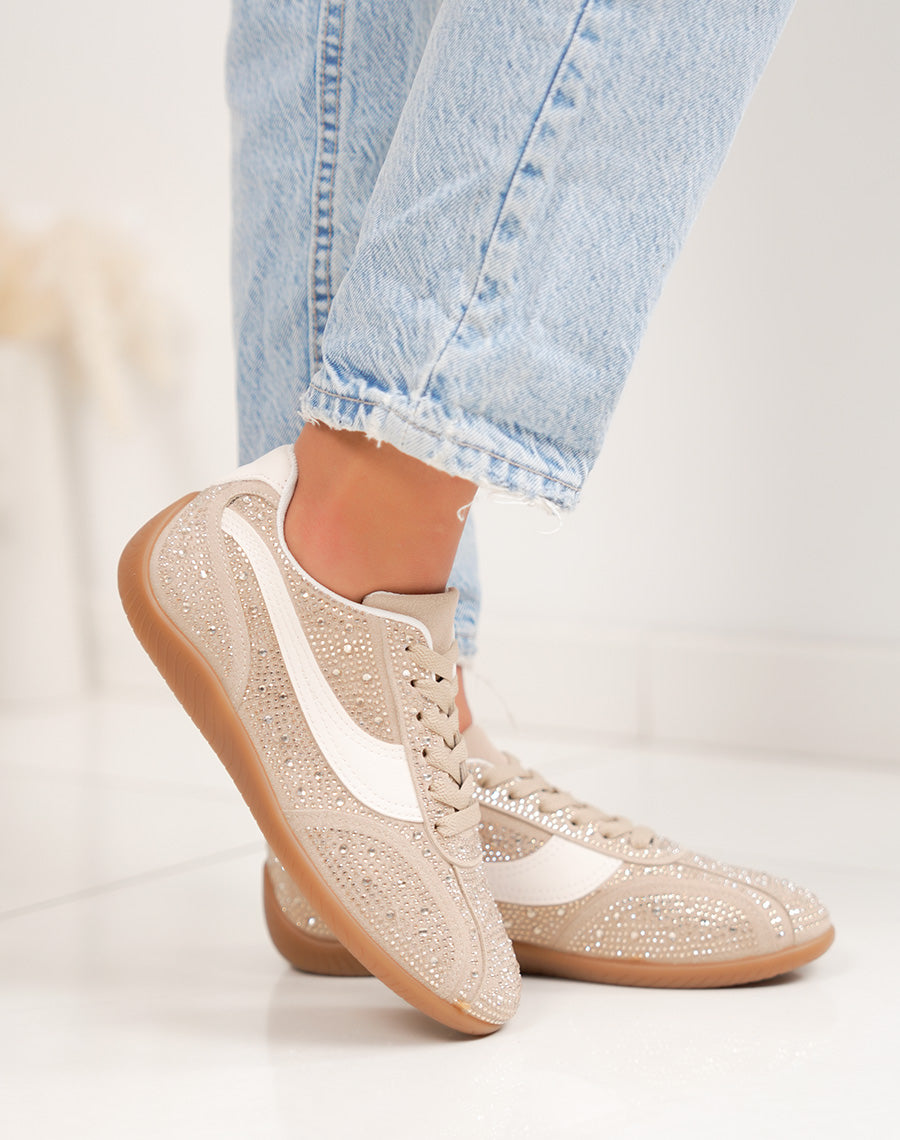 Basket femme beige à strass avec empiècements blanc et lacets assortis