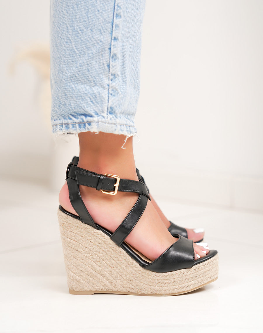 Sandales compensées femme noires élégantes en jute naturel