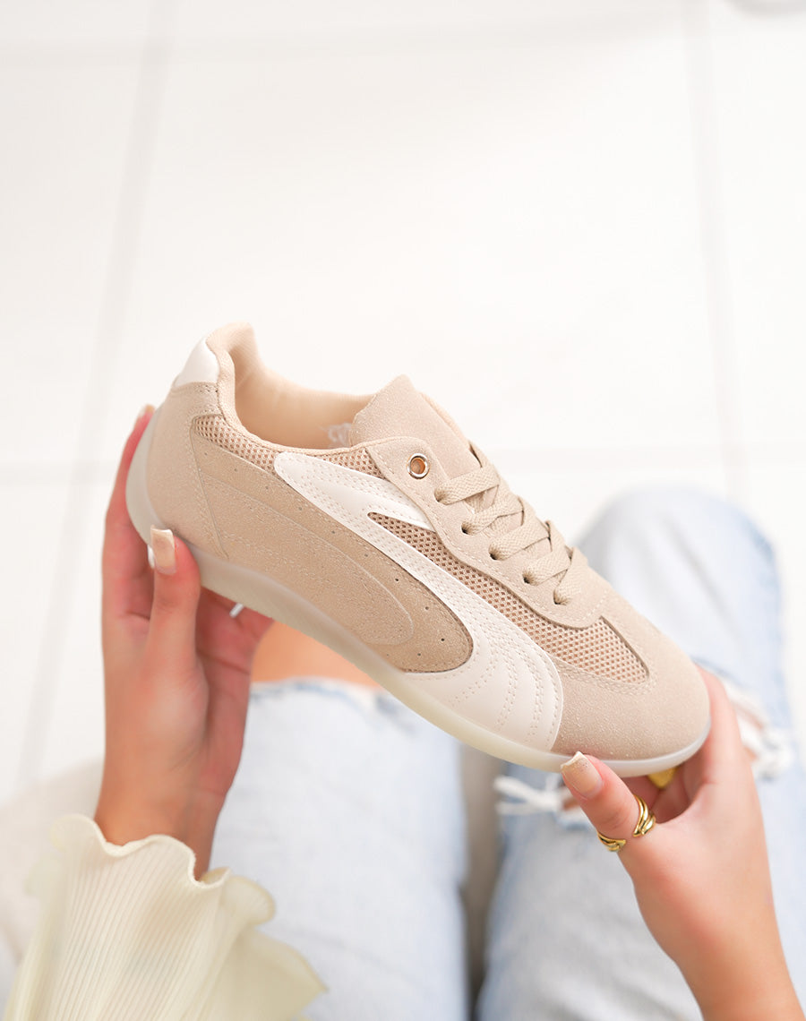 Basket femme beige élégante empiècements beige clair