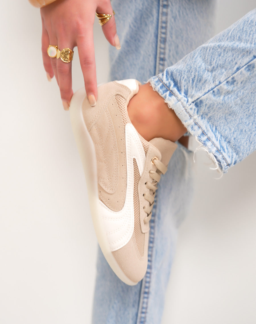 Basket femme beige élégante empiècements beige clair
