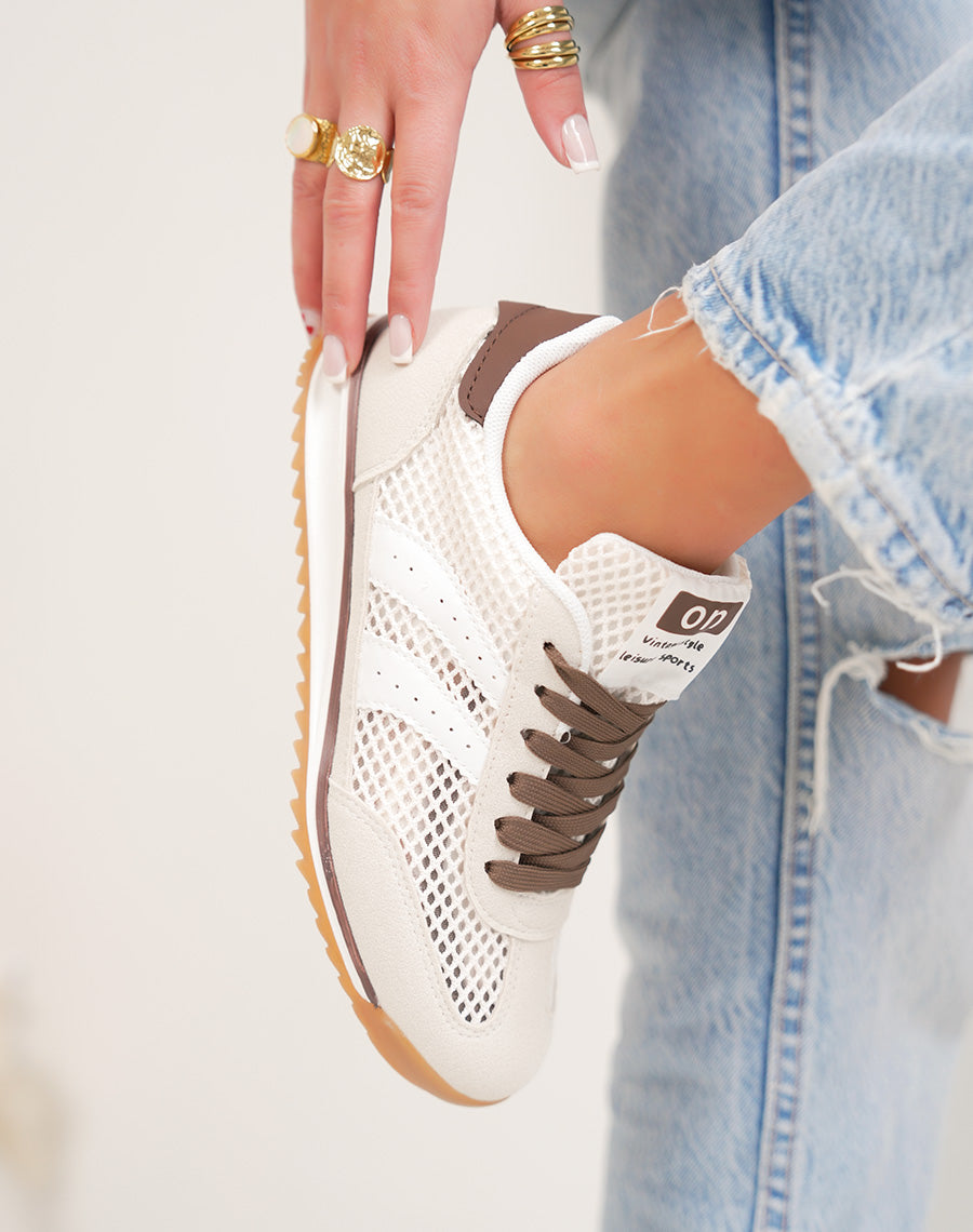 Basket femme beige clair tendance avec empiècement arrière marron