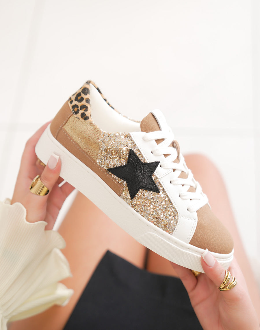 Basket femme marron tendance à paillettes dorées et empiècement léopard chic