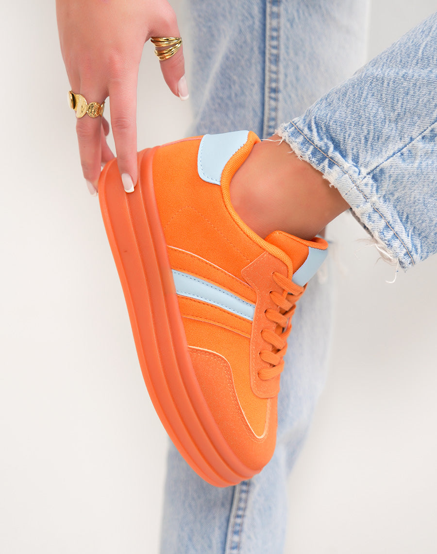 Basket femme orange tendance à plate-forme en suédine avec empiècements bleu pastel