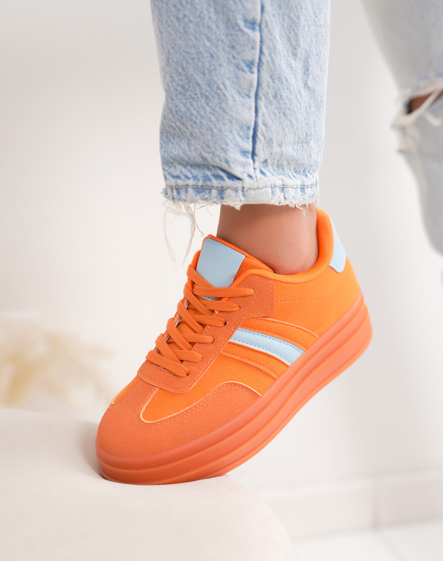 Basket femme orange tendance à plate-forme en suédine avec empiècements bleu pastel