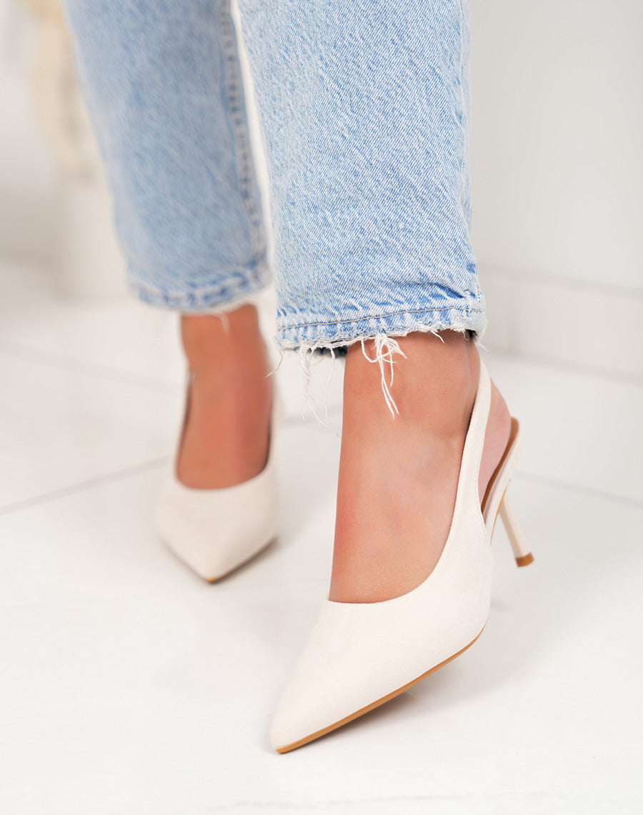 Escarpin femme beige élégant en suédine avec lanière arrière raffinée