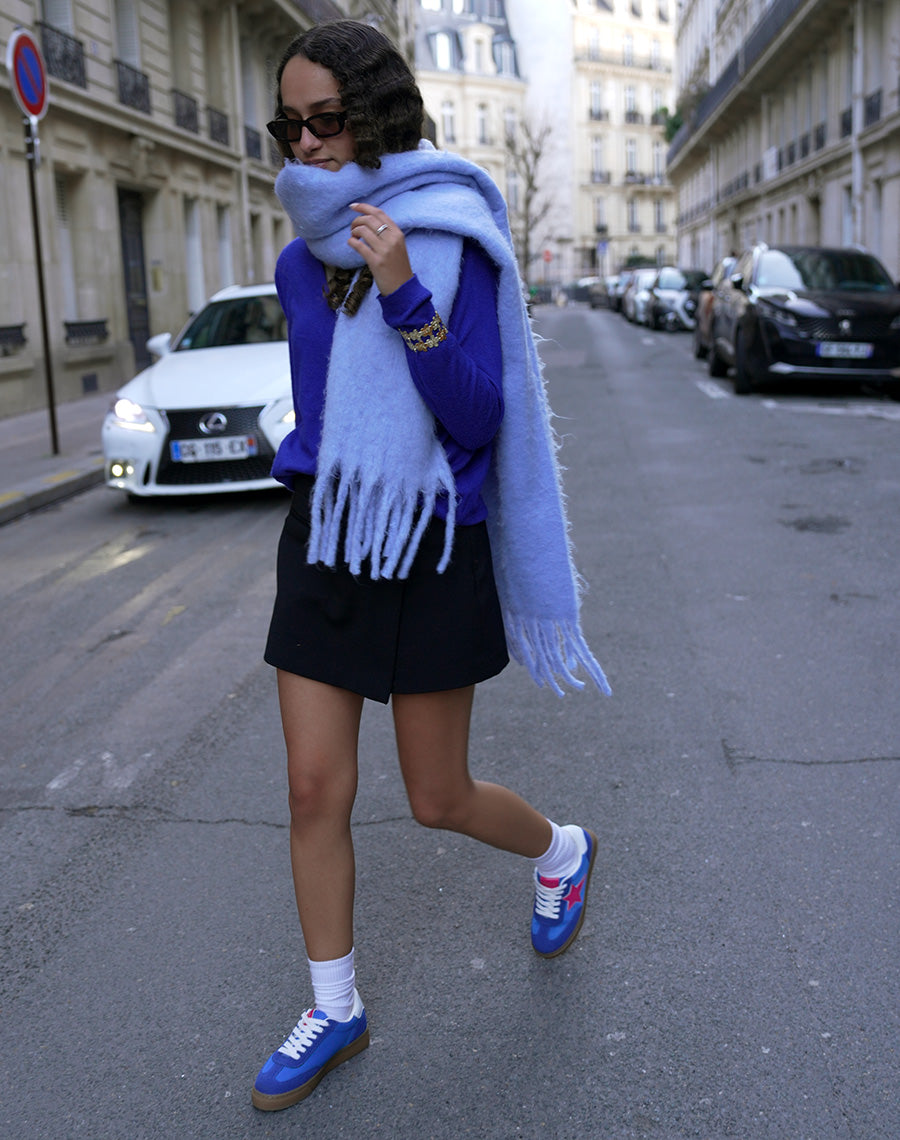 Basket femme bleue tendance en suédine avec étoile rose originale