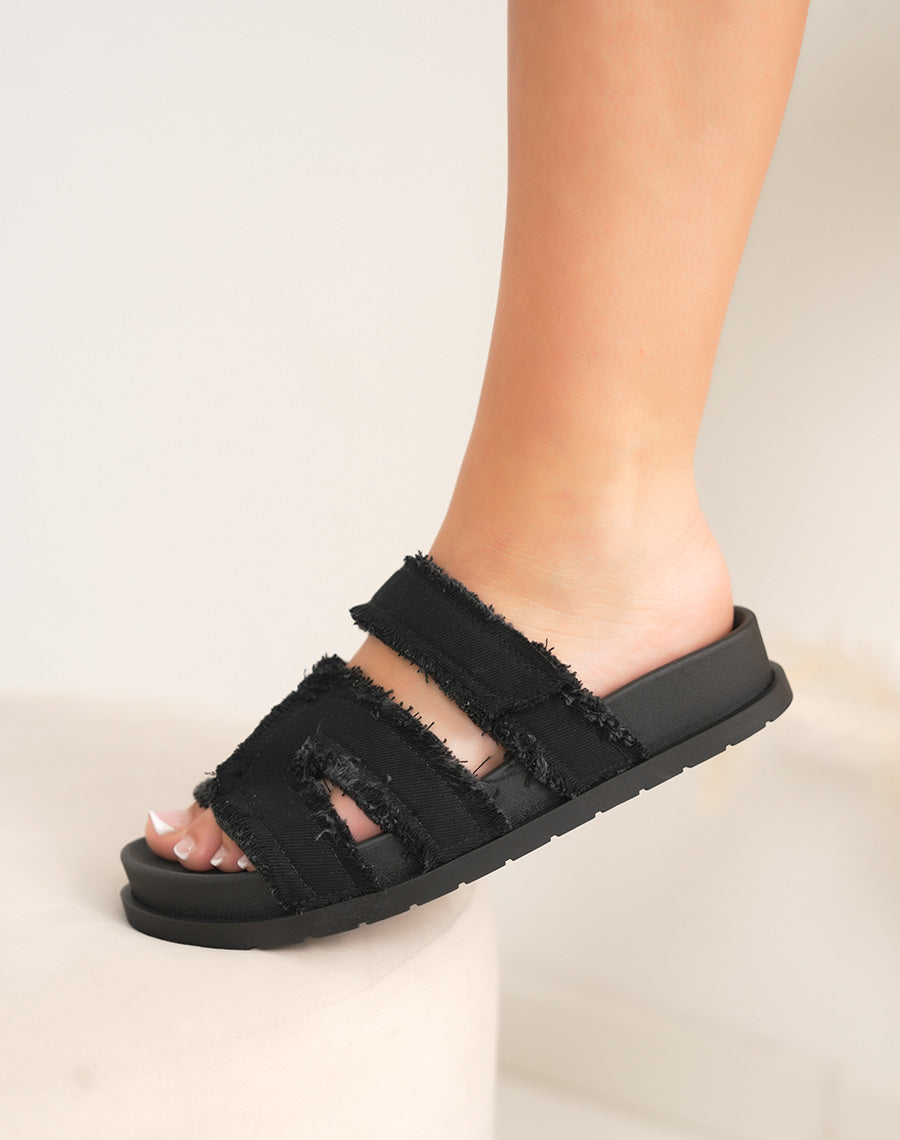 Mules femme noires tendance en tissu effet déchiré avec brides scratchées en H
